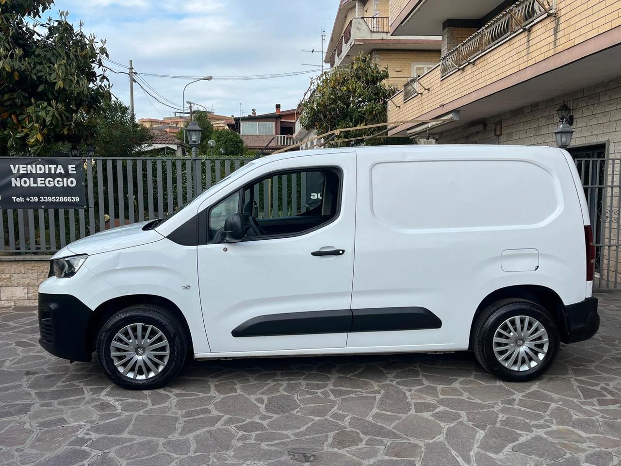 Peugeot Partner 1.5 Motore Nuovo Full optional Prezzo Finito