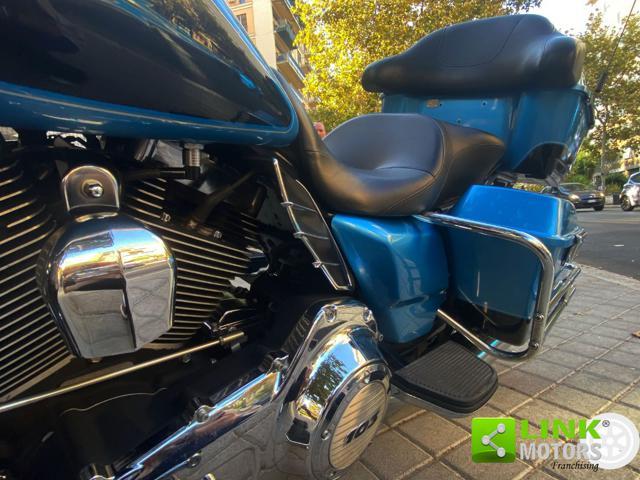 HARLEY-DAVIDSON FLHTC Electra Glide Classic Standard