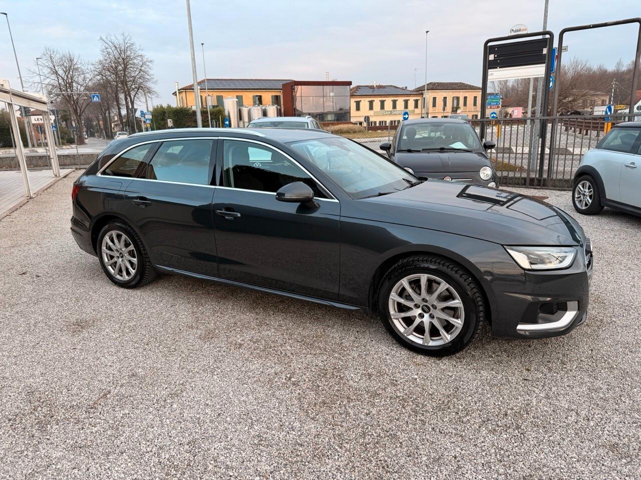 Audi A4 Avant 2.0 Tdi mhev Business Advanced 163cv S - tronic