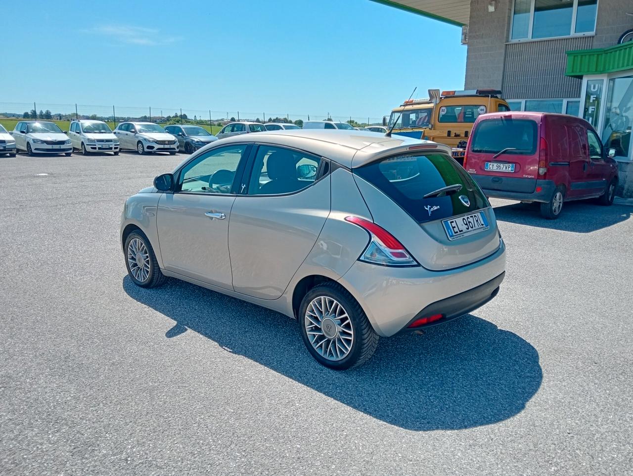 Lancia Ypsilon 0.9 85cv 5p. Gold OK NEOPATENTATI