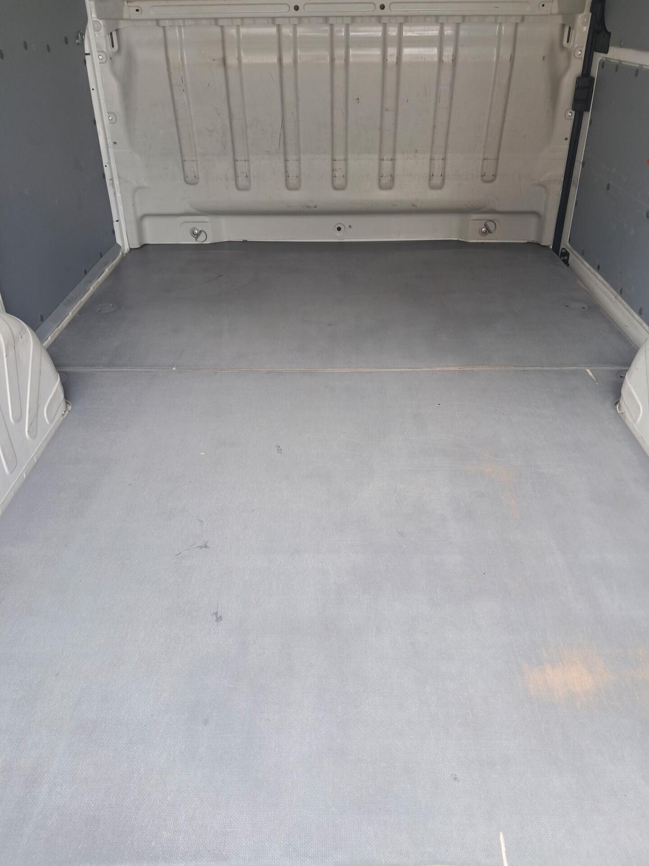 Peugeot Boxer 333 2.2 BlueHDi 140*CLIMA