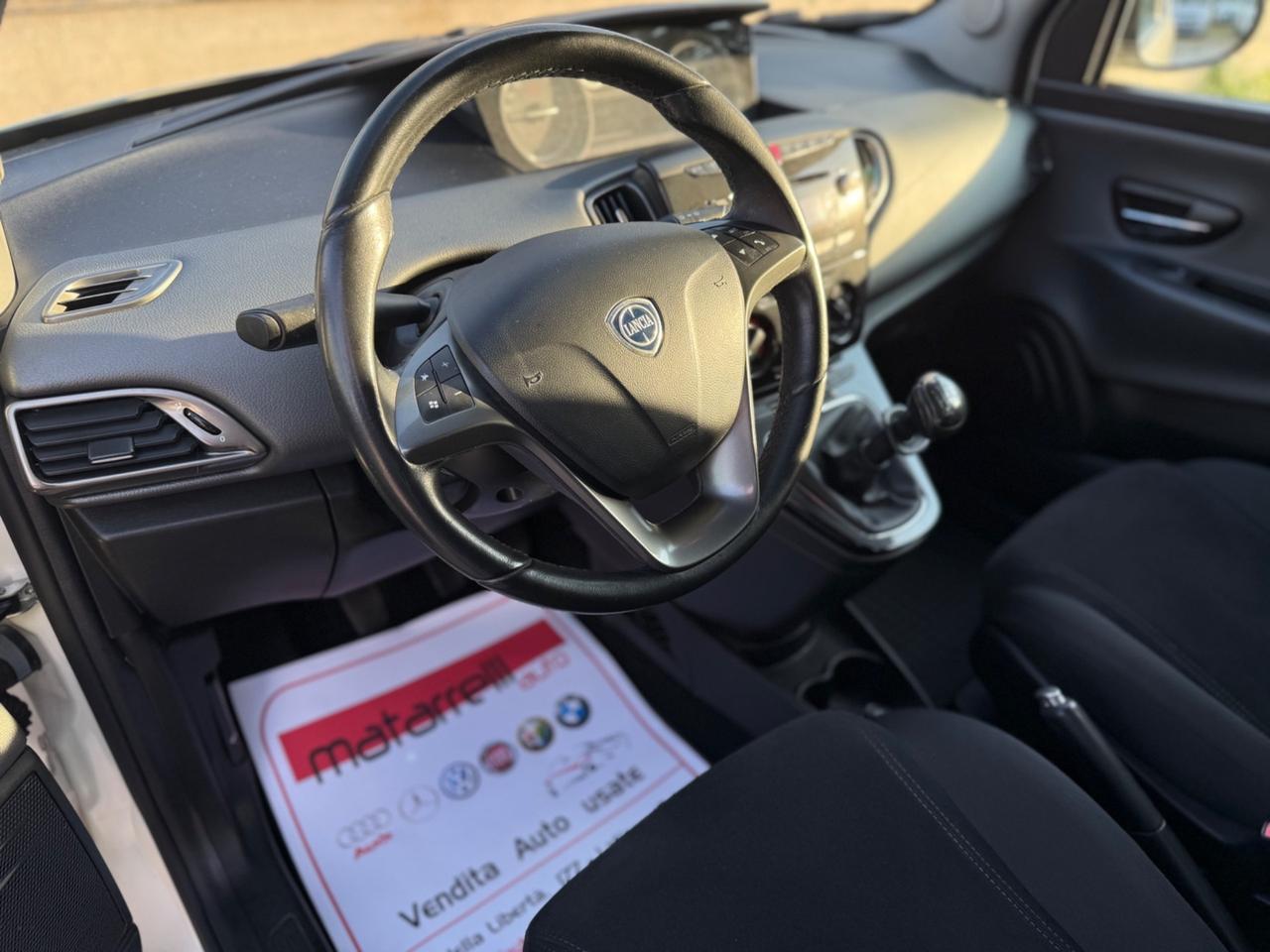 Lancia Ypsilon 1.2 69 CV 5 porte S&S Platinum