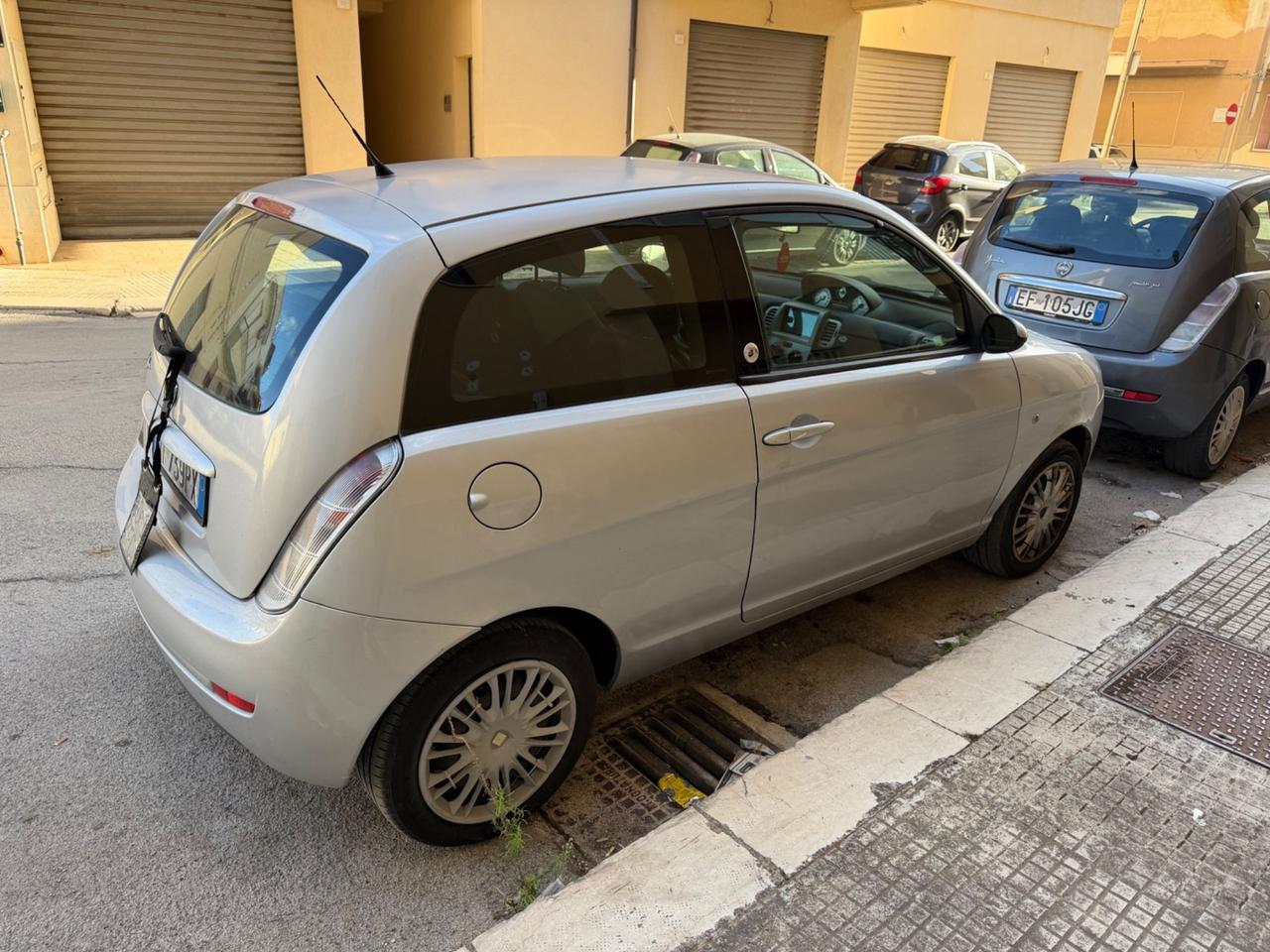 Lancia Ypsilon 1.4 Oro Ecochic GPL