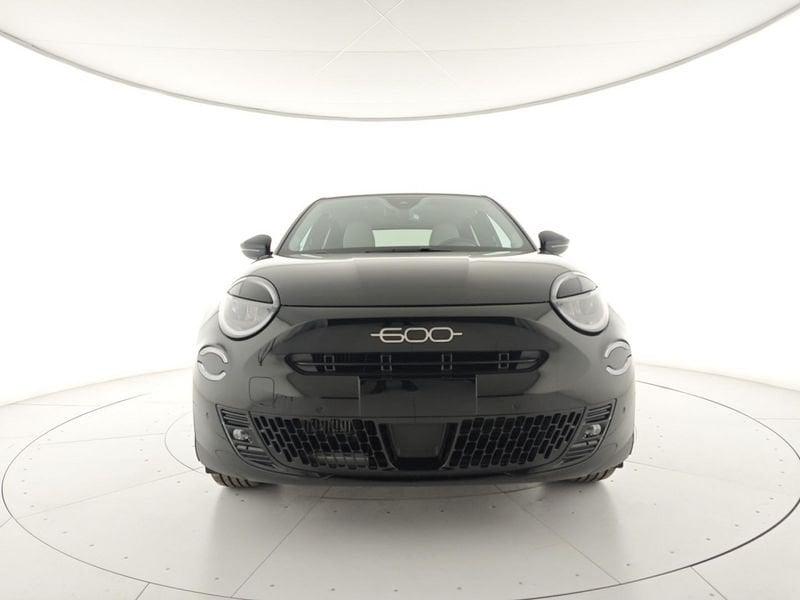 FIAT 600 Hybrid DCT MHEV La Prima