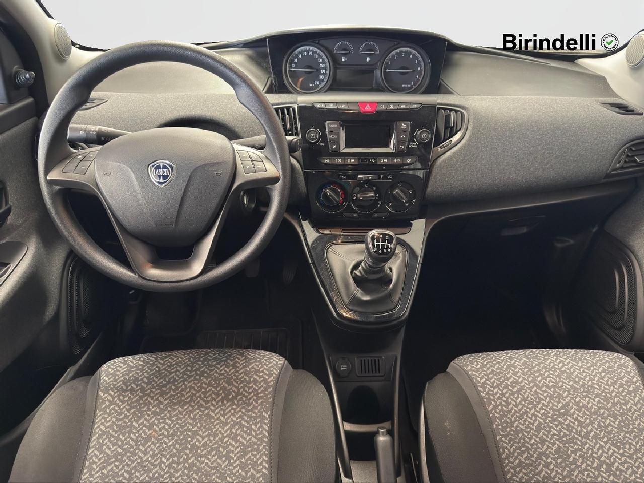LANCIA Ypsilon 3ª serie - Ypsilon 1.0 FireFly 5 porte S&S Hybrid Silver