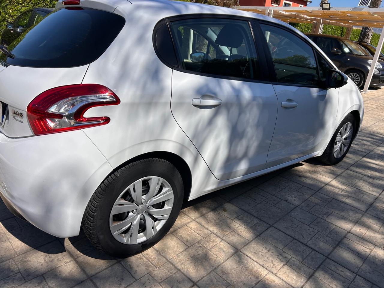 Peugeot 208 1.4 HDi 68 CV 5 porte Access