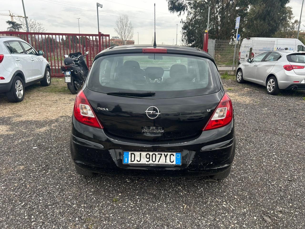 Opel Corsa 1.2 5 porte Cosmo