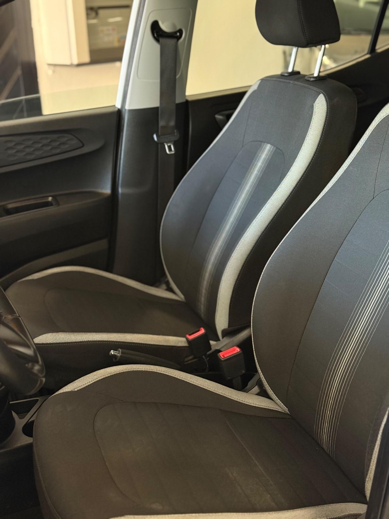 Hyundai i10 1.0 MPI AT Tech