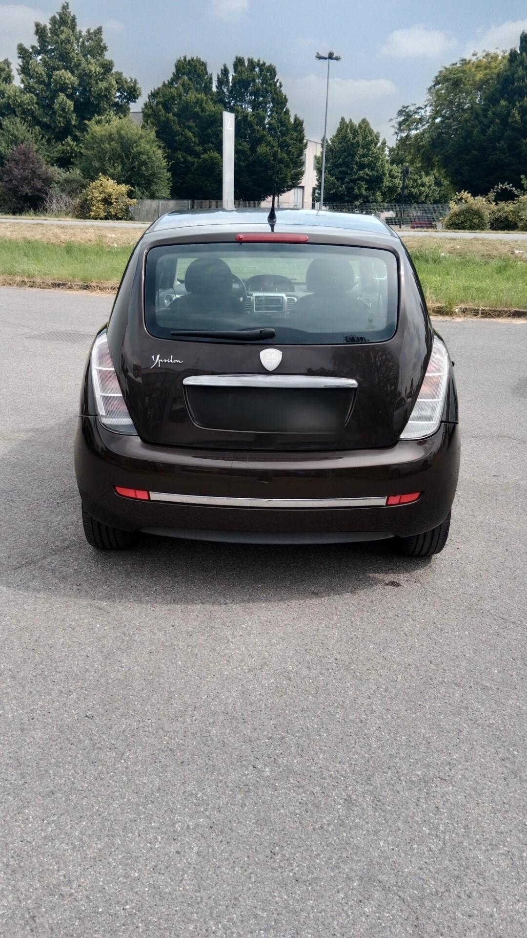 Lancia Ypsilon 1.4 Argento