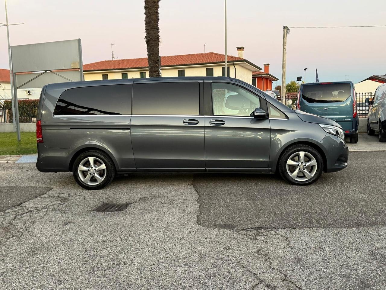 Mercedes-benz V 220 d Automatic 4Matic Sport Extralong 7 posti
