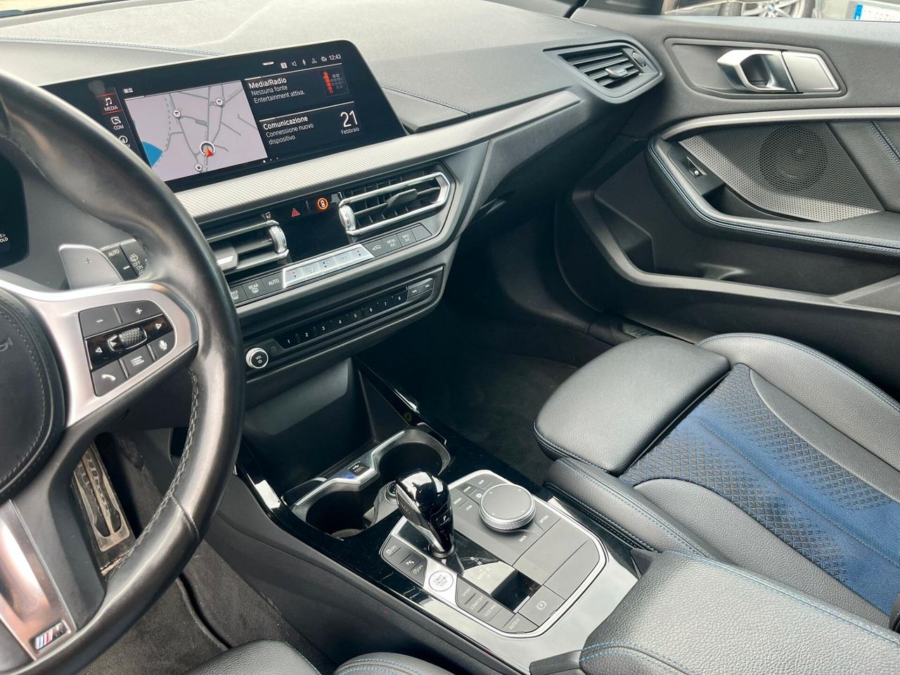 Bmw 118 118d 5p. Msport