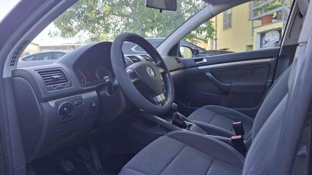 VOLKSWAGEN Golf 1.6 5 PORTE .BENZINA-GPL