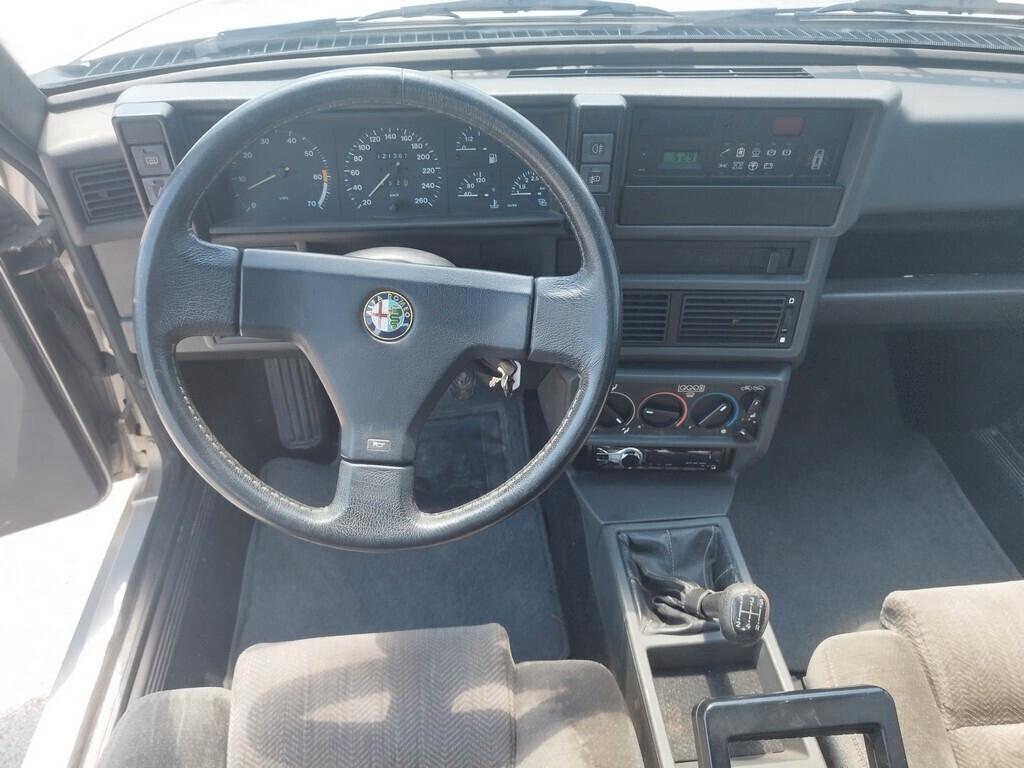 Alfa Romeo 75 1.8i turbo America