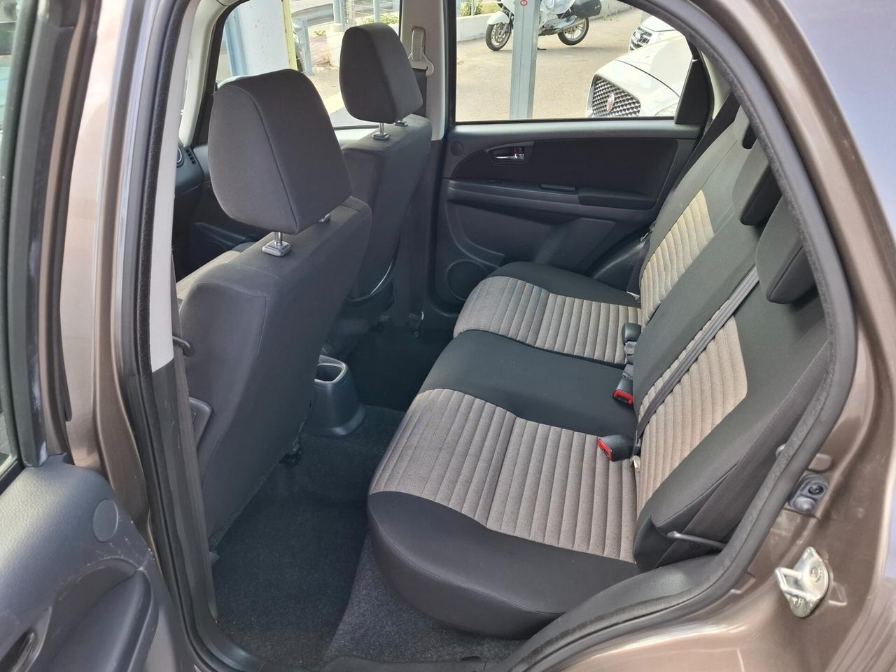 Fiat Sedici 2.0 MJT 16V DPF 4x4 Emotion 2010