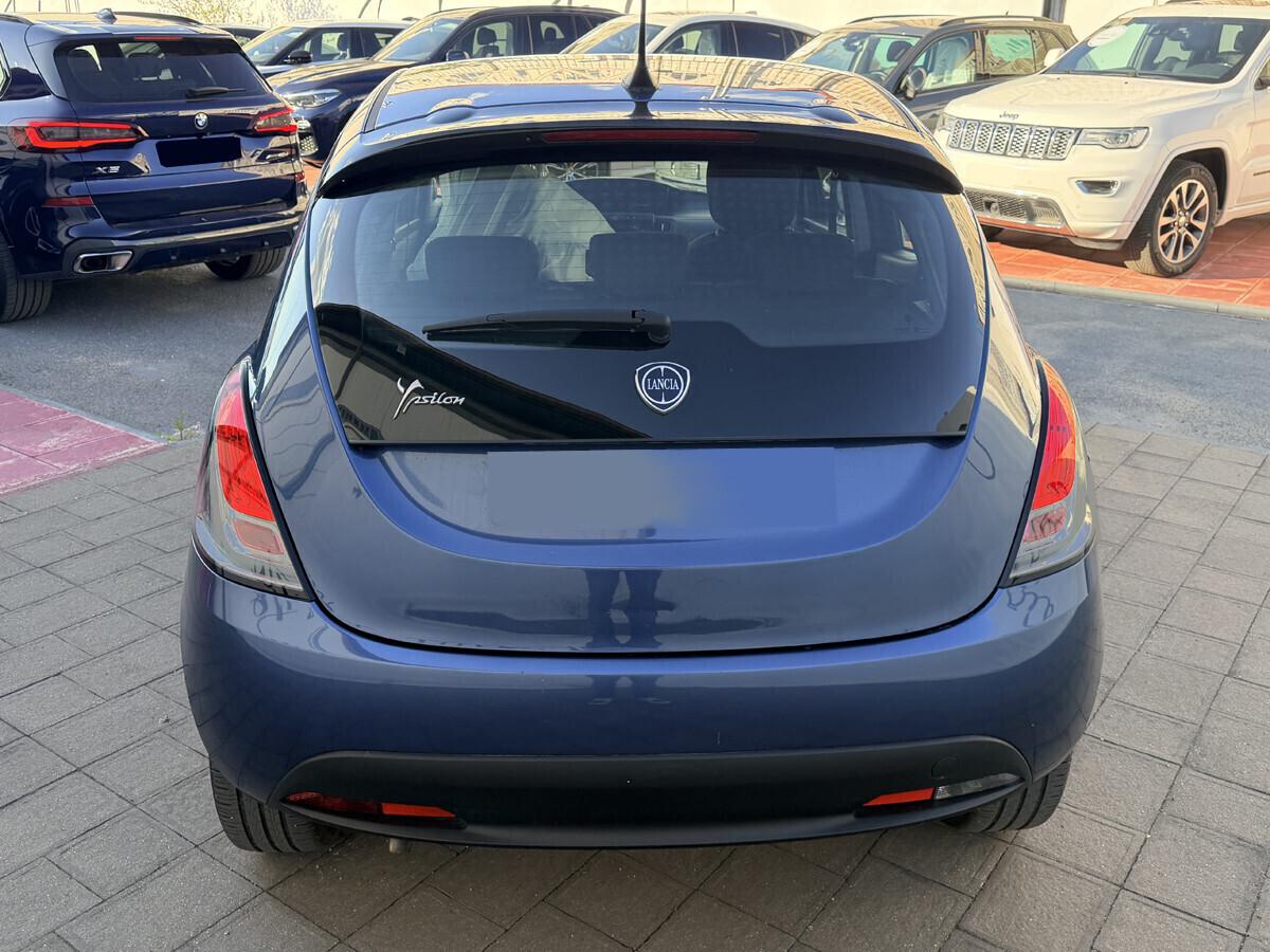Lancia Ypsilon 1.0 FireFly 5 porte S&S Hybrid Silver Plus