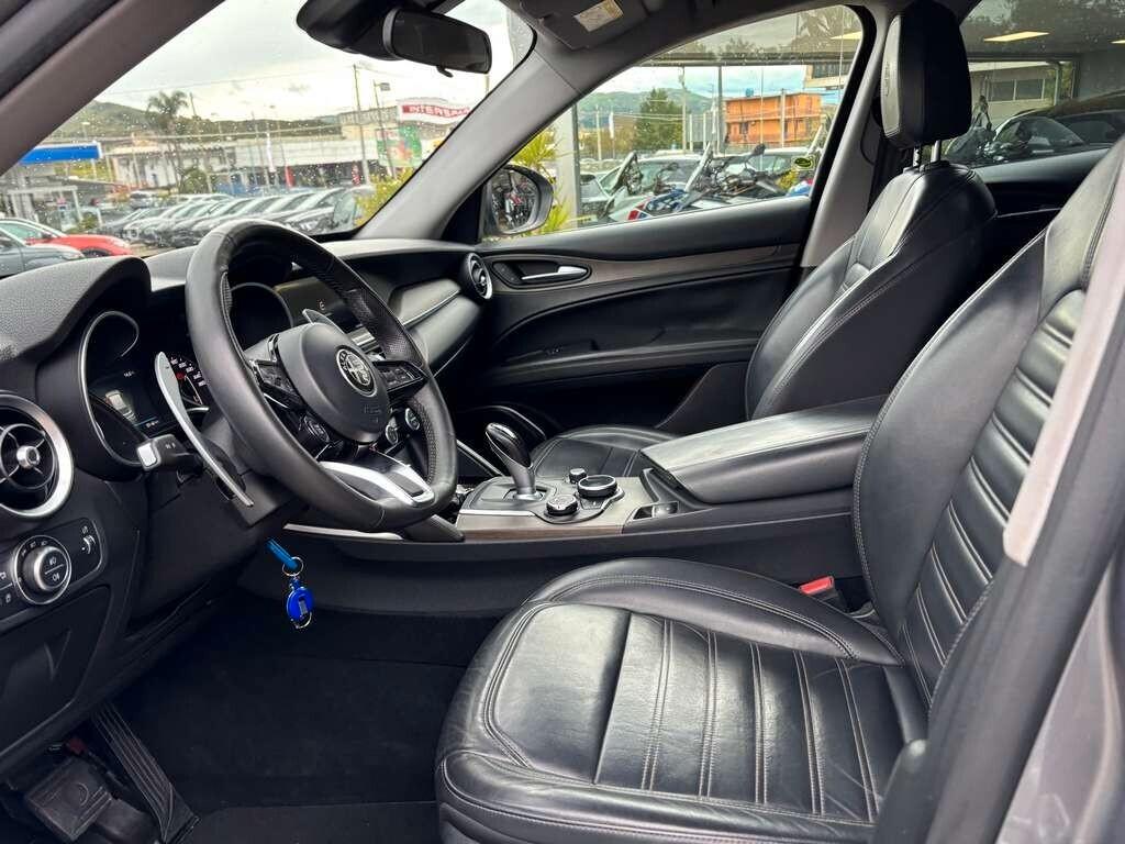 Alfa Romeo Stelvio 2.2 Turbodiesel 210 CV AT8 Q4 2017 / KM 185.000 Tua a solo 148 Euro al mese
