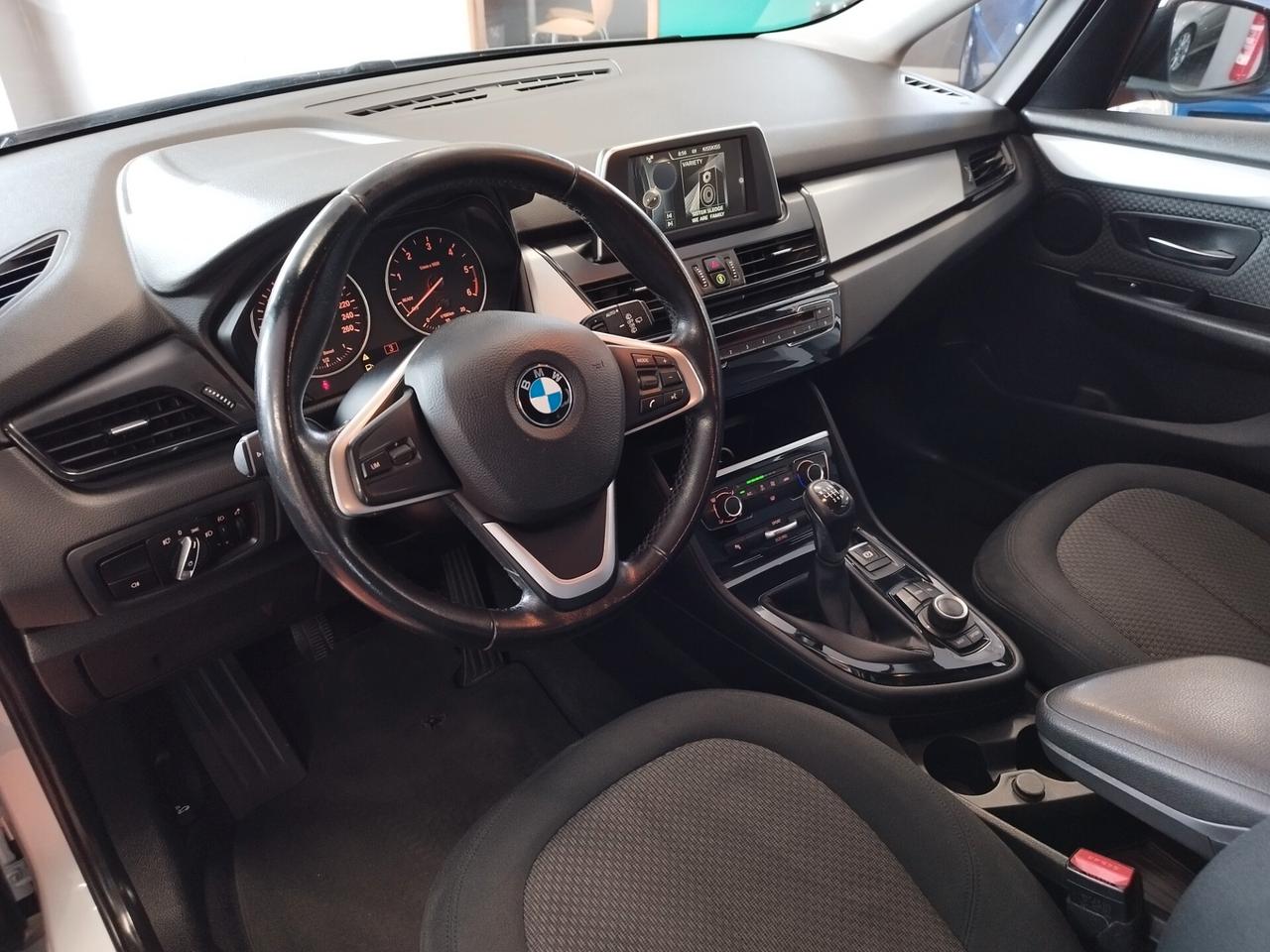 Bmw 2er Active Tourer 214d Active Tourer Advantage