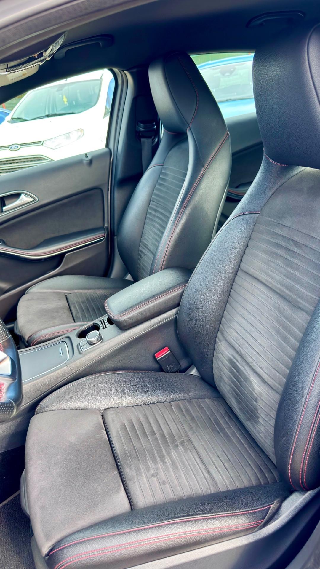 Mercedes-benz A 200 d Automatic 4Matic Premium AMG