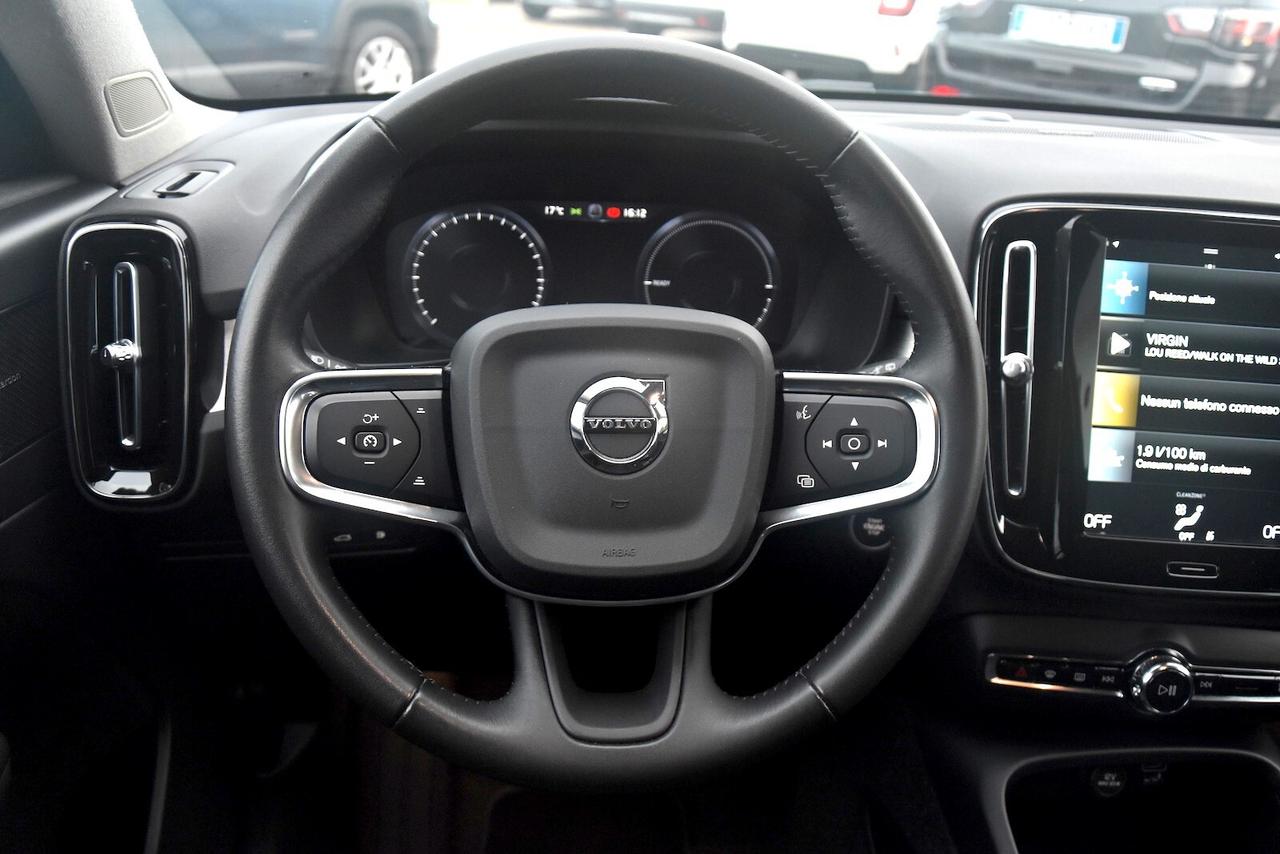 Volvo XC40 T5 Recharge Plug-in Inscription Expression