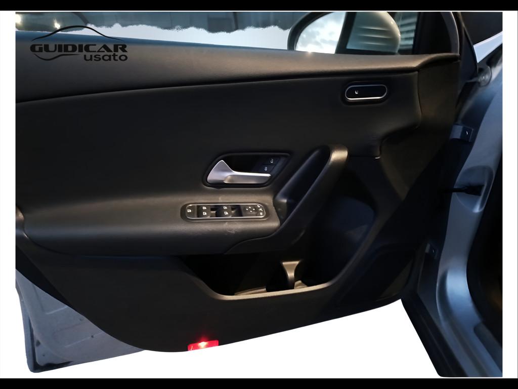 Mercedes-Benz Classe A - W177 2023 - A 180 d Advanced auto