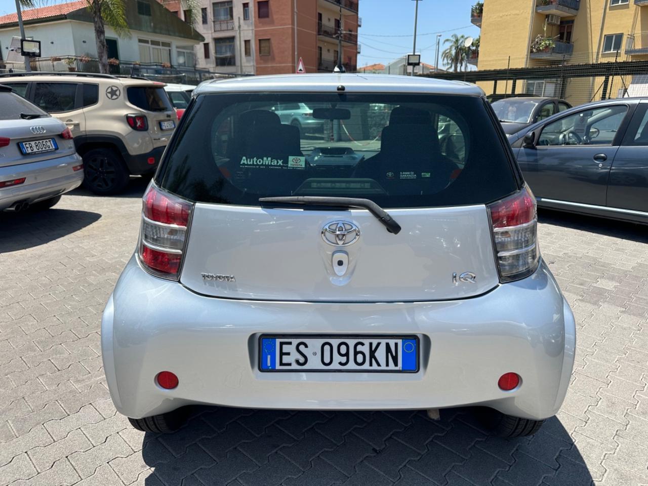 Toyota iQ 1.0 cambio automatico