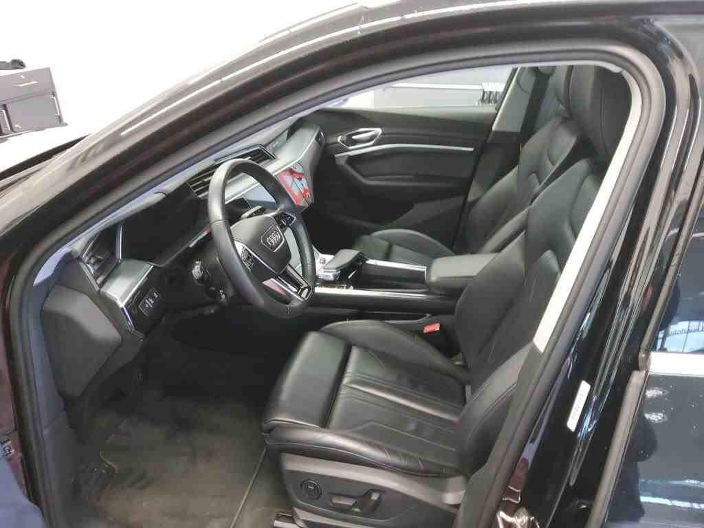 E Tron 55 408CV QUATTRO 360° HUD MATRIX 21"