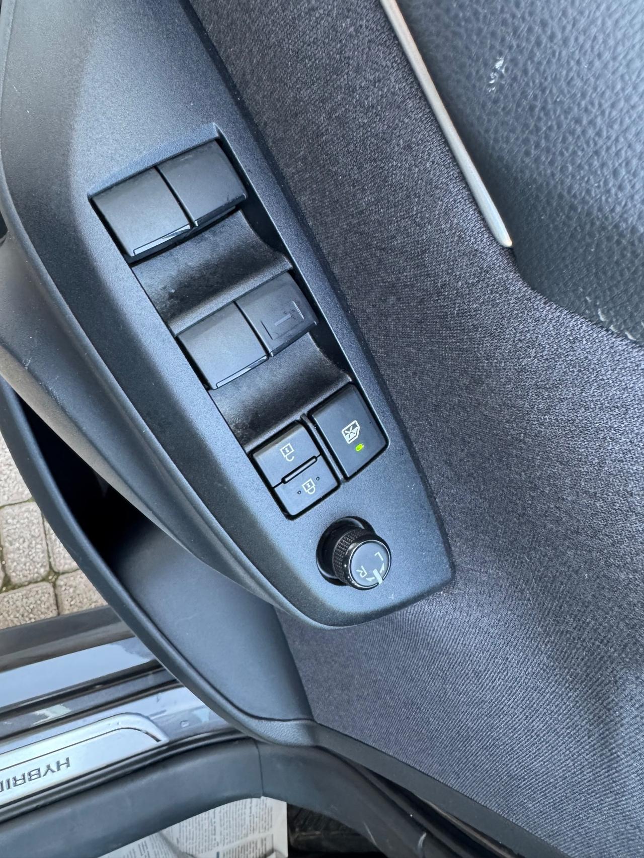 Toyota Yaris 1.5 Hybrid 5 porte Lounge