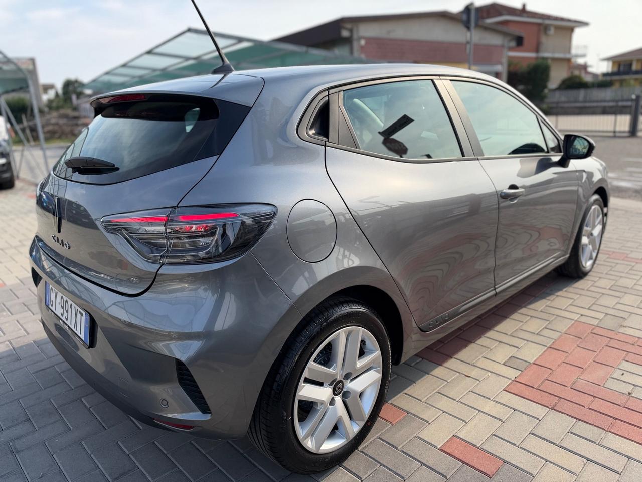 Renault Clio SCe 65 CV 5 porte Evolution NEOPATENTATI