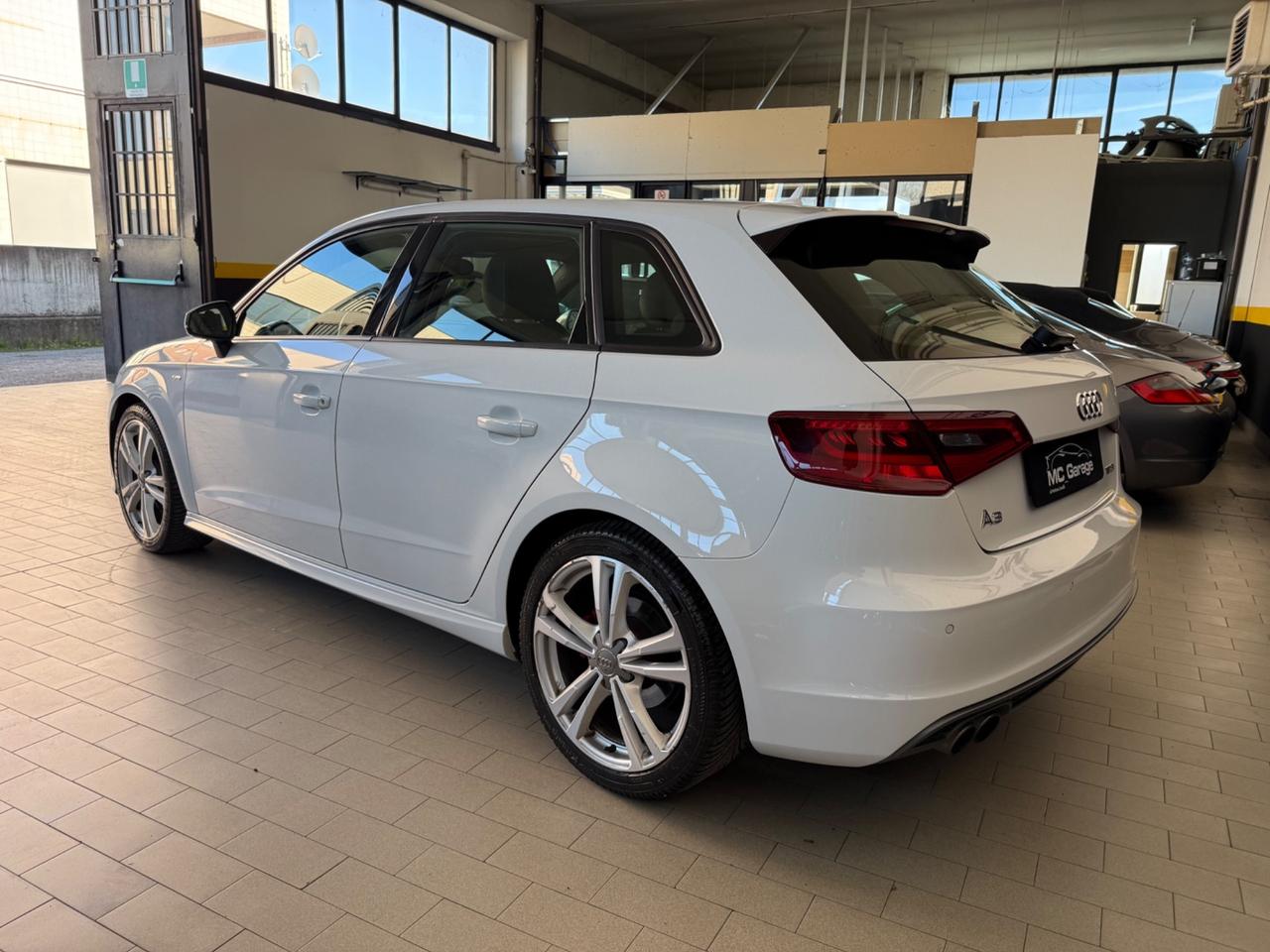 Audi A3 SPB 1.8 TFSI S tronic S-LINE