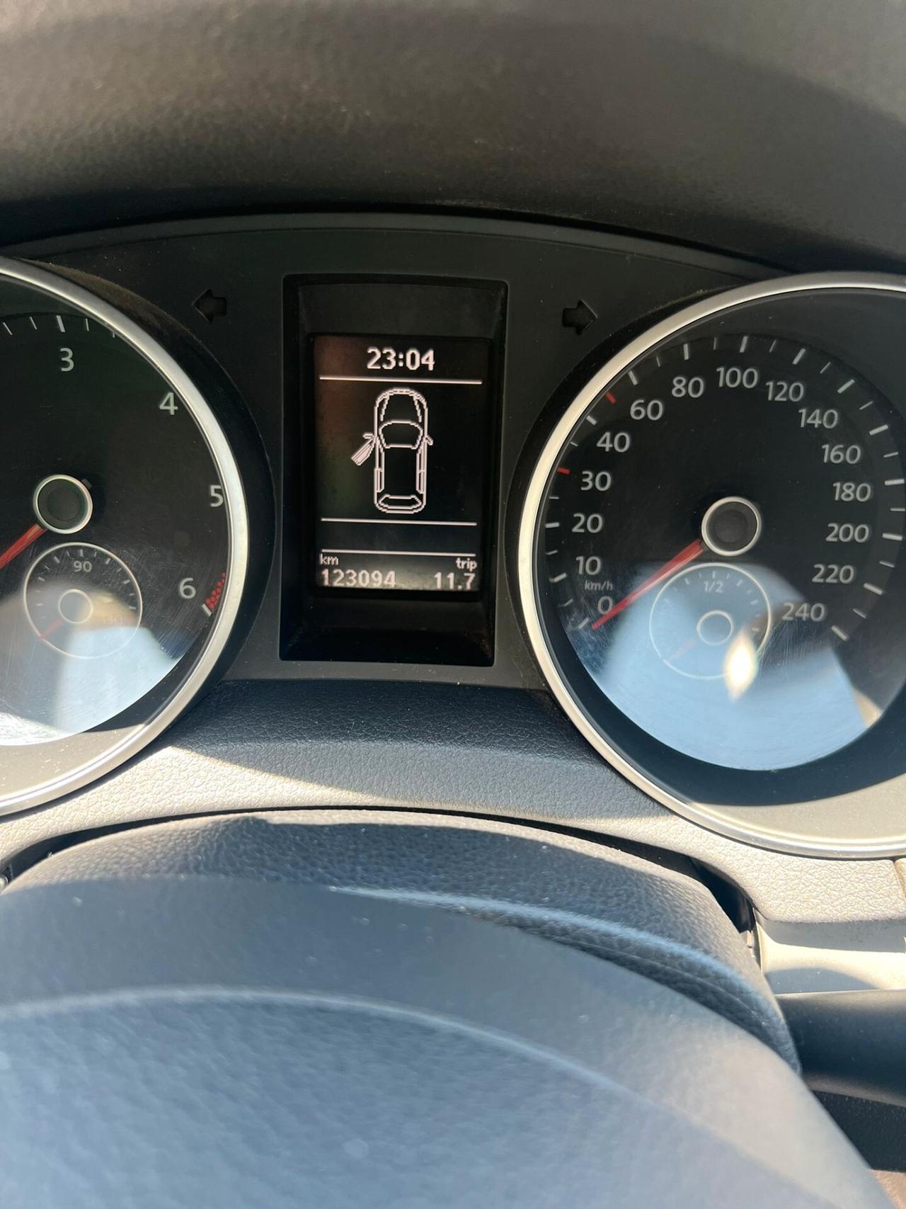 Volkswagen Golf 6 1.6 tdi UNICO PROP FULL OPTIONAL