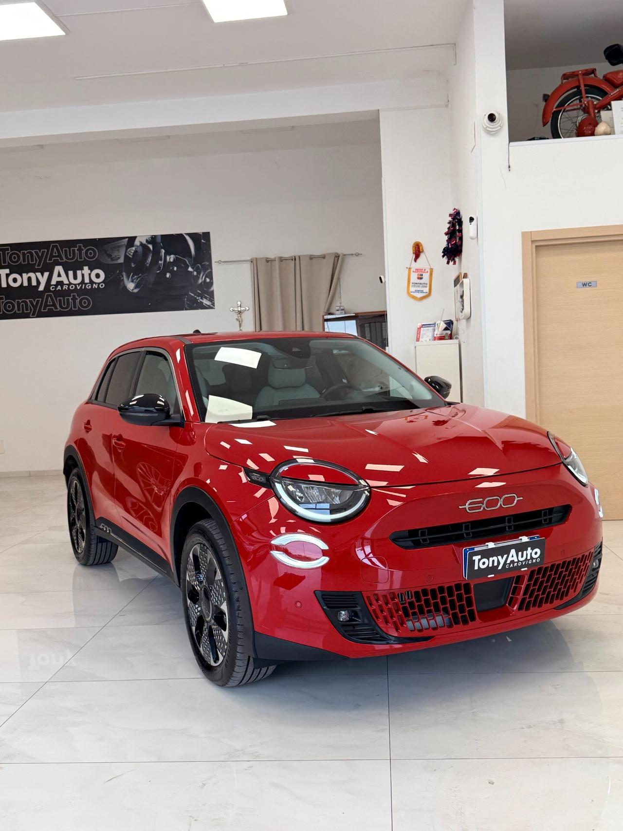 Fiat 600 1.2 hybrid La Prima auto NAVI,TELECAMERA 360,PELLE CHIAR,APPLE CARPLAY,VIRTUAL COCKPIT,ANDROID AUTO,