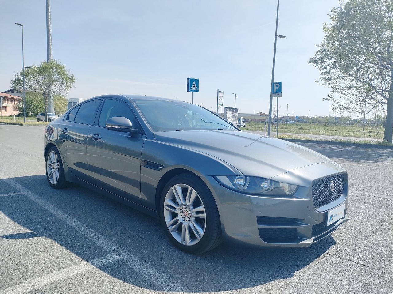 JAGUAR XE XE 2.0d Pure Business edition 180cv auto