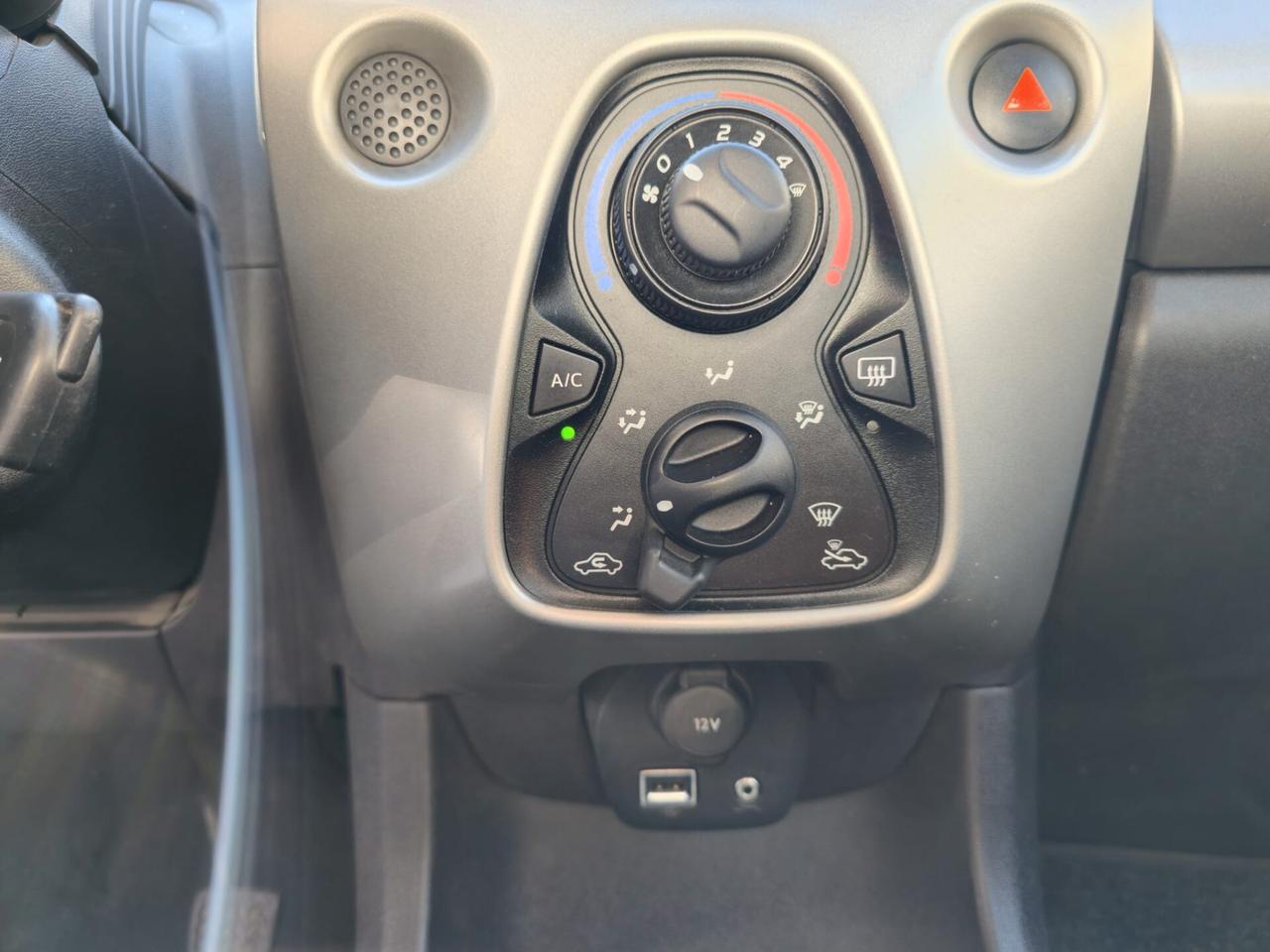 Peugeot 108 VTi 68 ETG 5 porte Active
