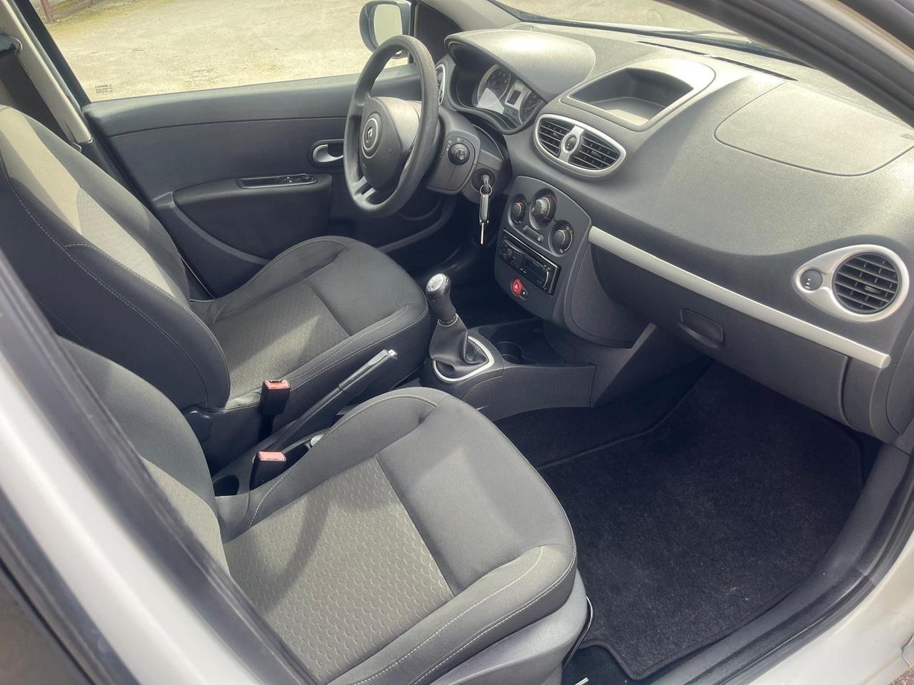 Renault clio 5P-1.2 gpl - km 130000-11/2010