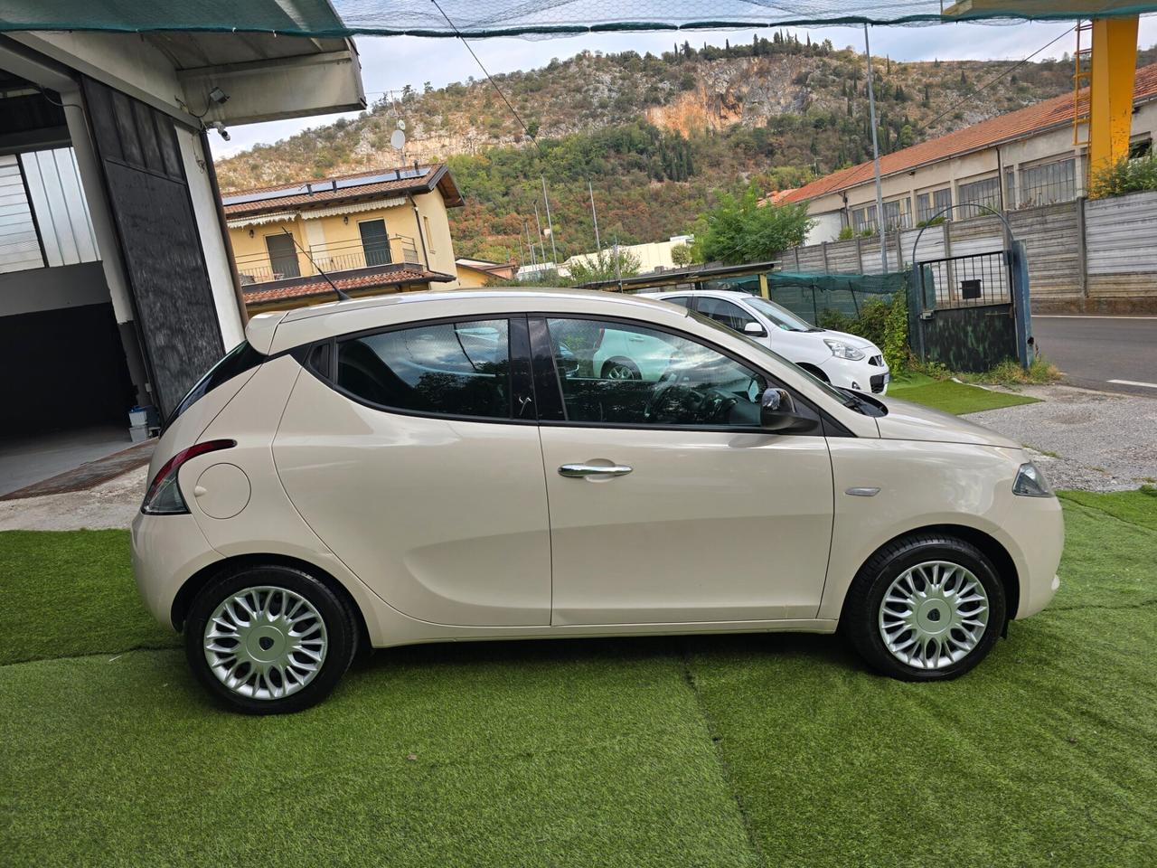 Lancia Ypsilon 1.2 69 CV solo 52000KM-2018