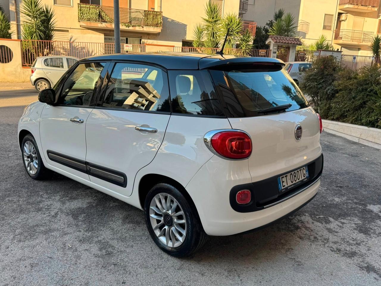 FIAT 500L BI-COLORE 1.6 MJ 105 CV. LOUNGE PERFETTA