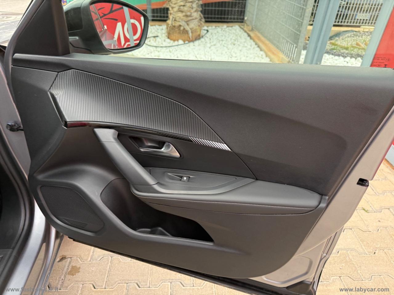 PEUGEOT 2008 PureTech 100 S&S Allure