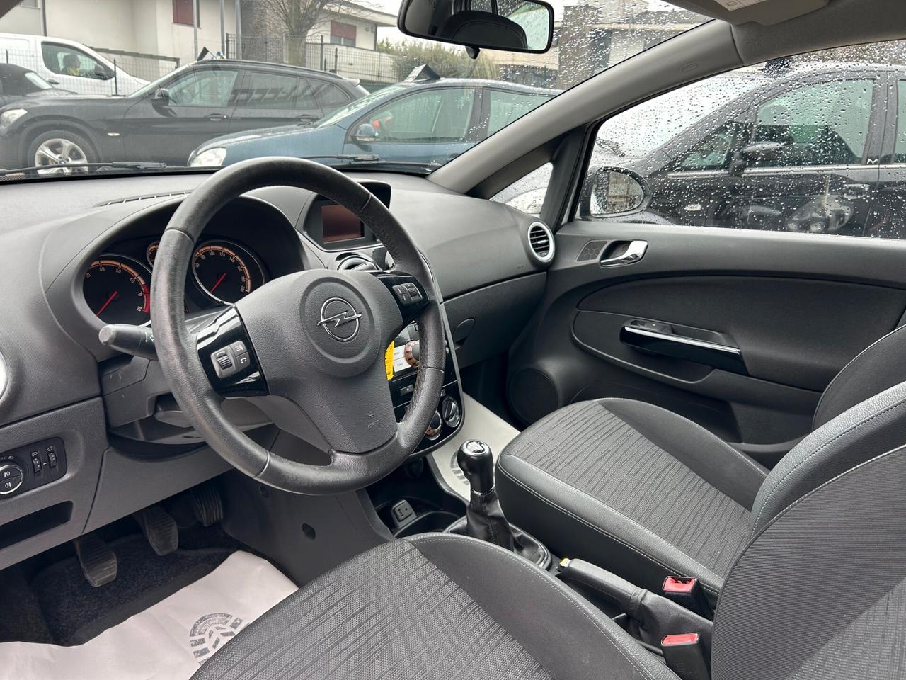 Opel Corsa 1.2 5 p UNIPROPRIETARIO-NEOPATENTATI
