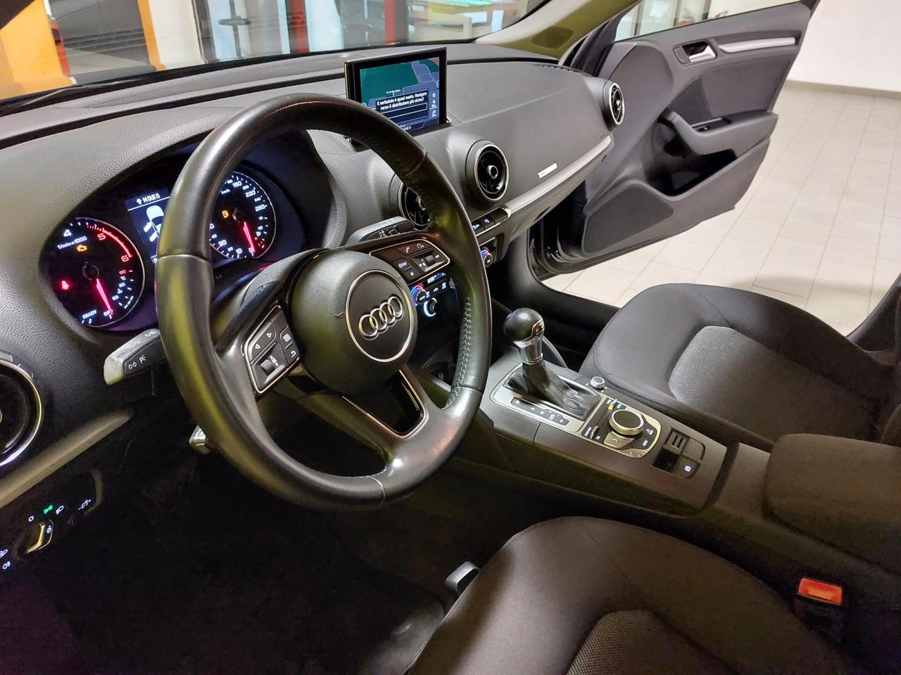 Audi A3 Sportback 1.6 tdi 110cv s-tronic