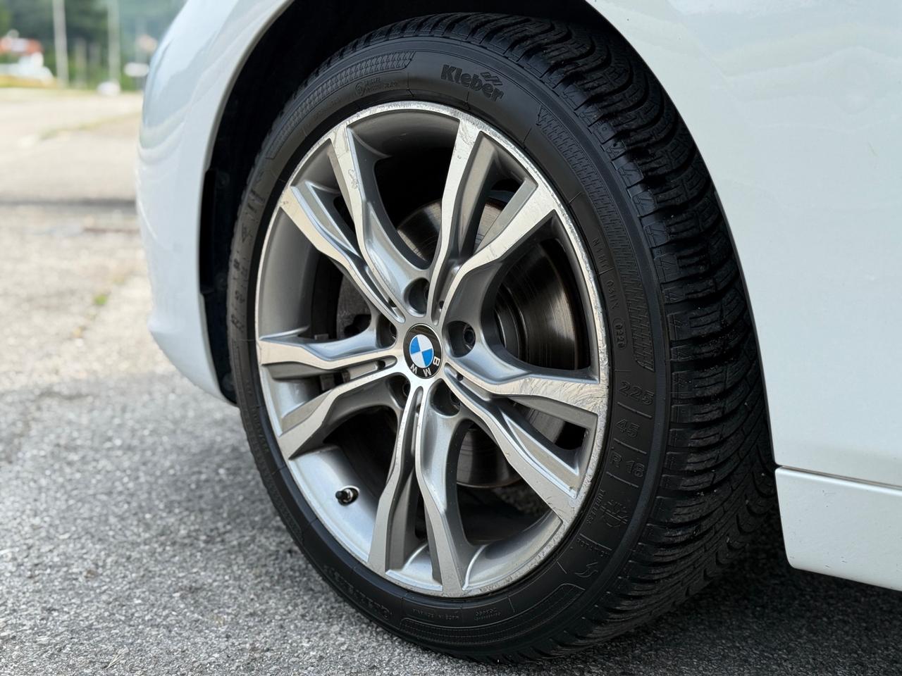 BMW 218i Active Tourer 136Cv OK NEOPATENTATI