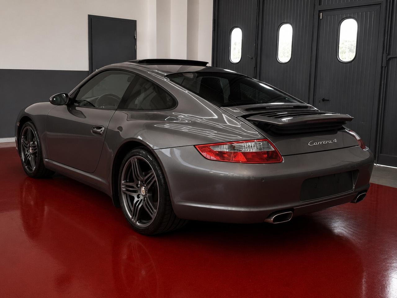 Porsche 911 Carrera 4 Coupé