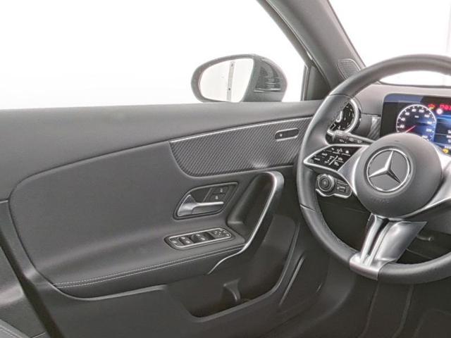 MERCEDES-BENZ A 180 Automatic Progressive Advanced
