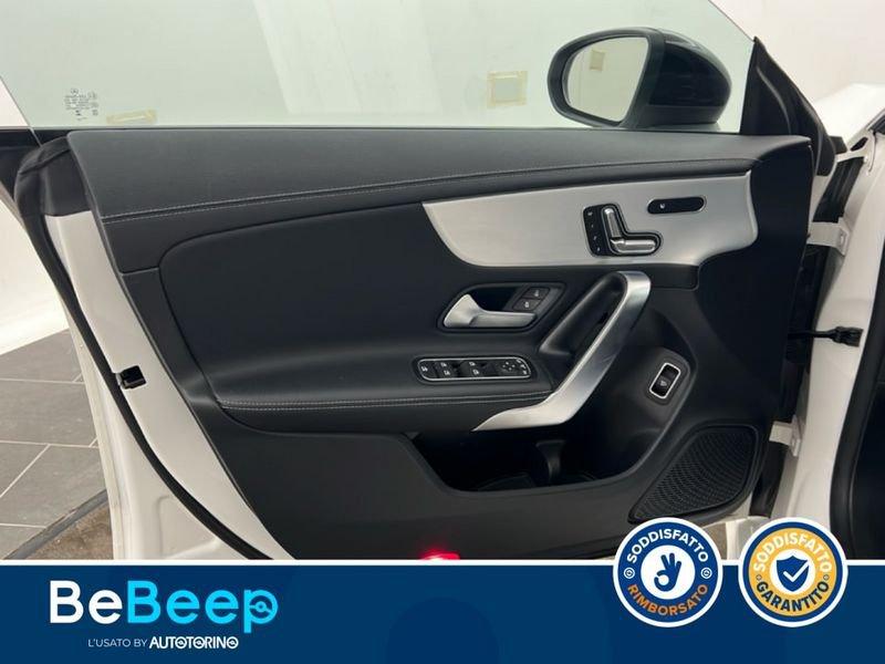 Mercedes-Benz CLA COUPE 200 D PREMIUM 4MATIC AUTO