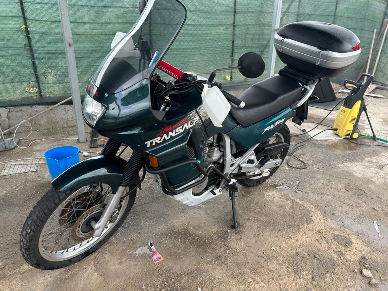 Honda Transalp 600