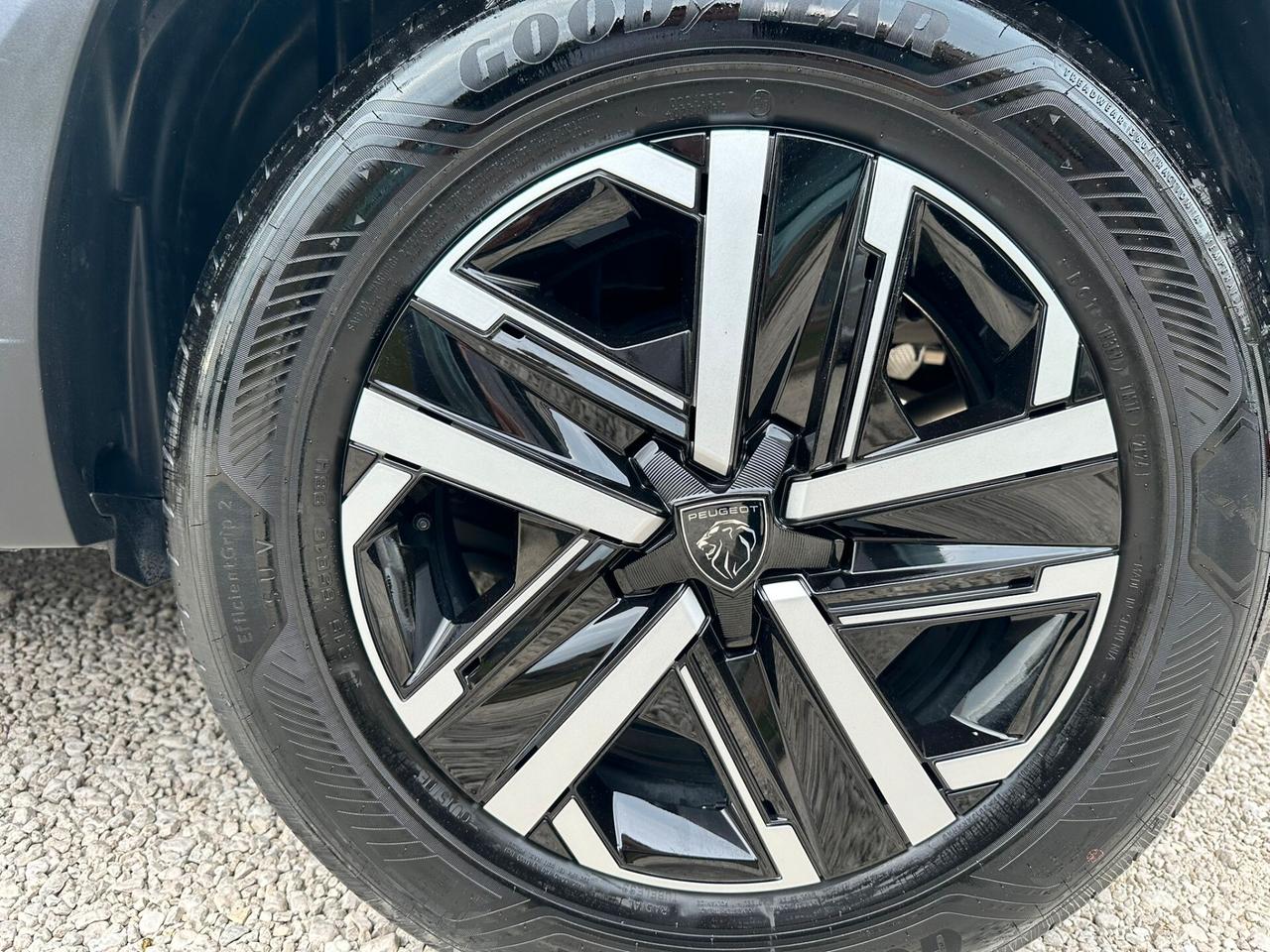 Peugeot 2008 PureTech 100 S&S Allure