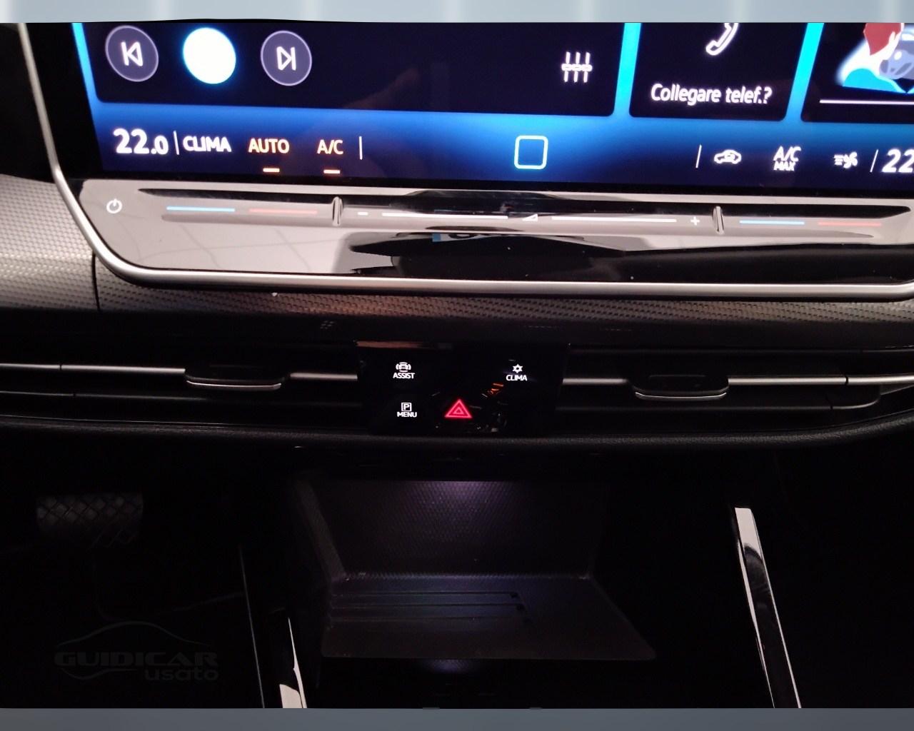 VOLKSWAGEN Golf VIII 2024 - Golf 2.0 tdi Style 150cv dsg