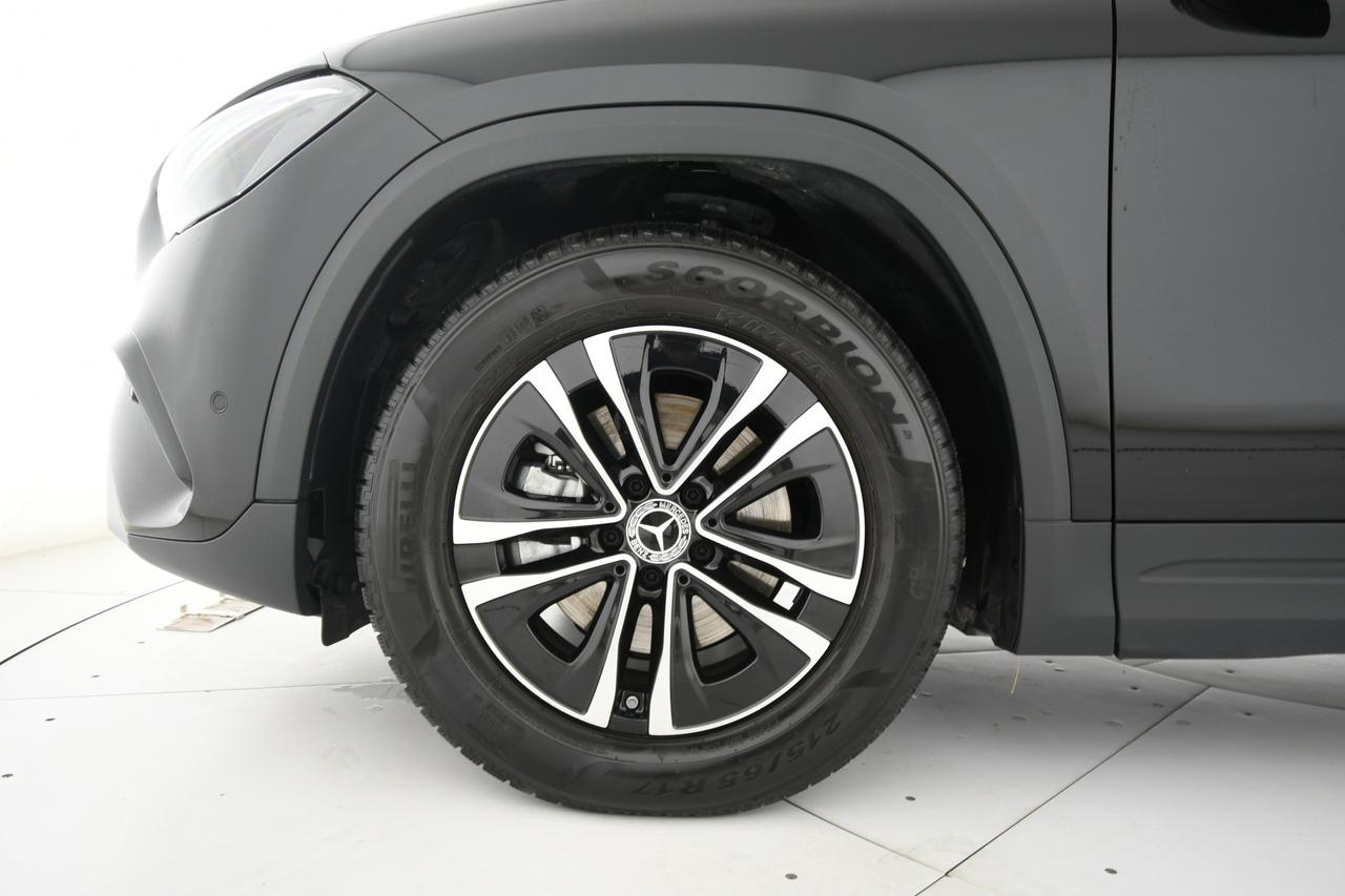 Mercedes-Benz GLA 180 d Advanced auto NEOPATENTATI+CAMERA+LED
