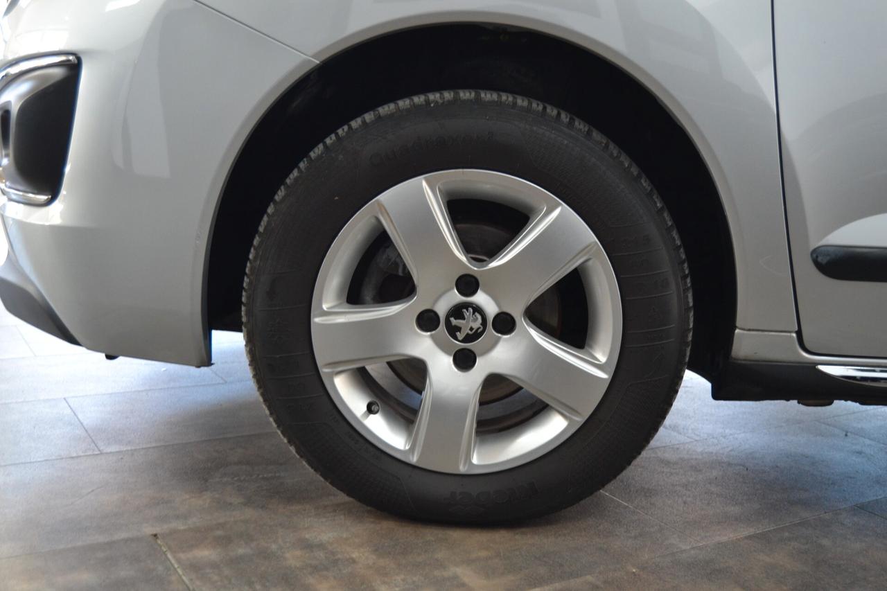 Peugeot 3008 1.6 HDi 115CV Allure Tetto/Navi/Gancio