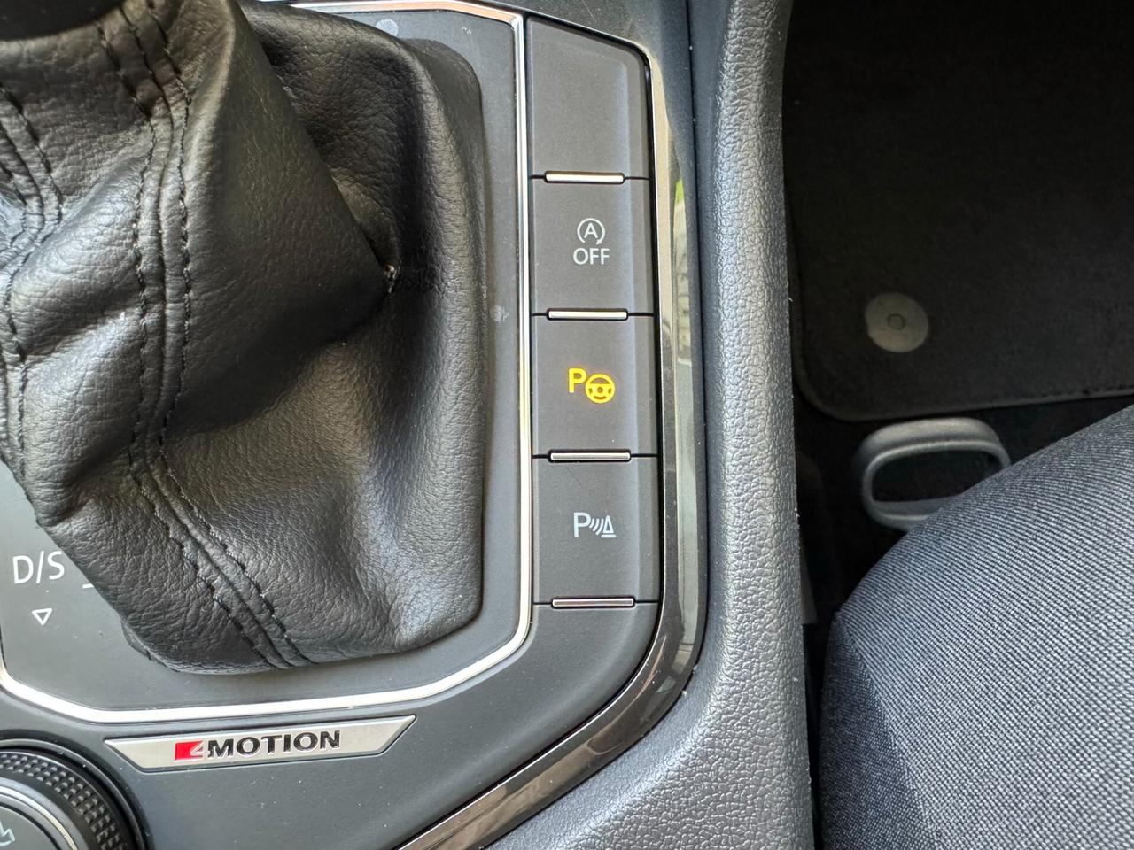 Volkswagen Tiguan 2.0 tdi R-Line 4motion 150cv dsg