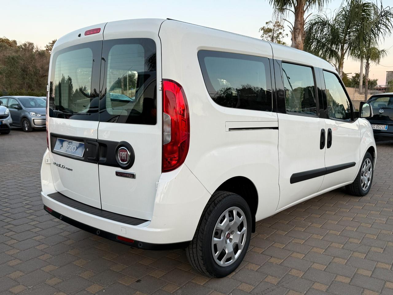 Fiat Doblo 1.6MJT 105CV Combi Maxi N1 5 Posti 2Porte Posteriori